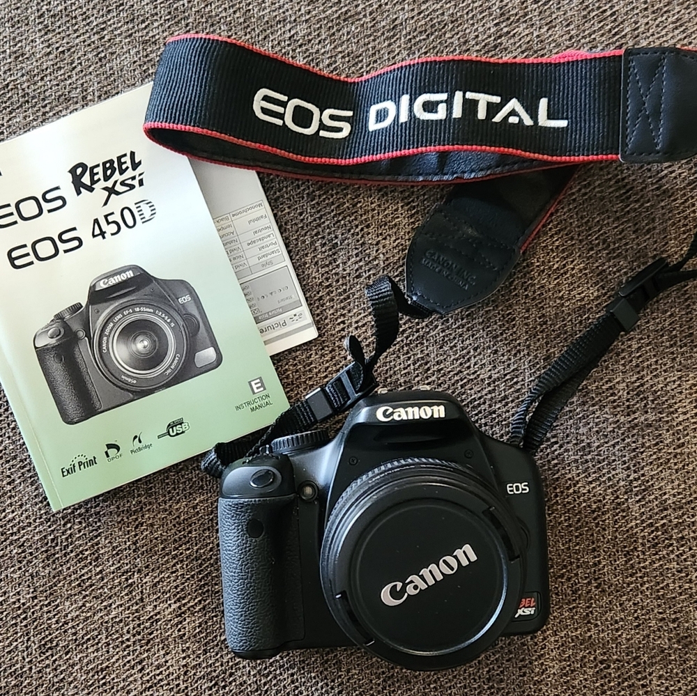 Canon EOS Rebel XSi Digital Camera w 18-55mm Lens